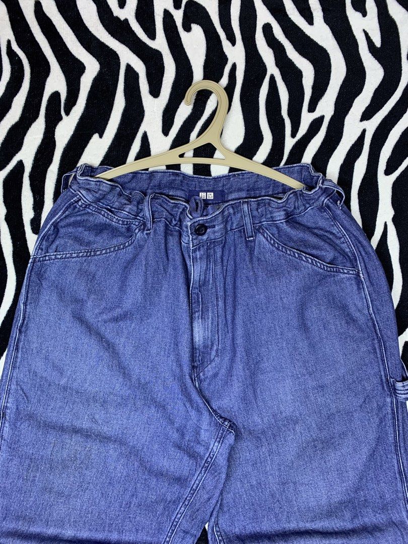 Uniqlo Carpenter Baggy Jeans (Category: Jeans) located in Cagayan de Oro. Submitted by yooow.c (Listing ID 1466520656, Image 3). Description: W: 22-34 ( stretchable with have liston ) L: 42.5 THIGH: can do 16 if you stretch a little HEM: 9 - excellent condition - slight hard denim - heavyweight - need wash .