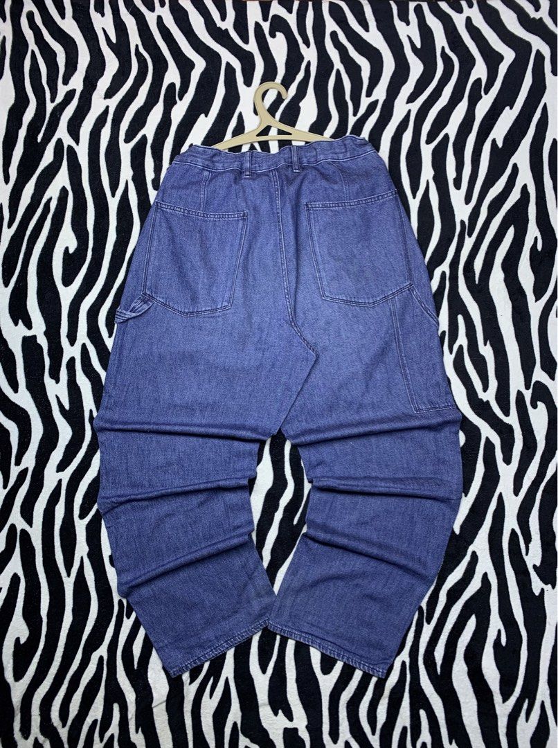 Uniqlo Carpenter Baggy Jeans (Category: Jeans) located in Cagayan de Oro. Submitted by yooow.c (Listing ID 1466520656, Image 2). Description: W: 22-34 ( stretchable with have liston ) L: 42.5 THIGH: can do 16 if you stretch a little HEM: 9 - excellent condition - slight hard denim - heavyweight - need wash .