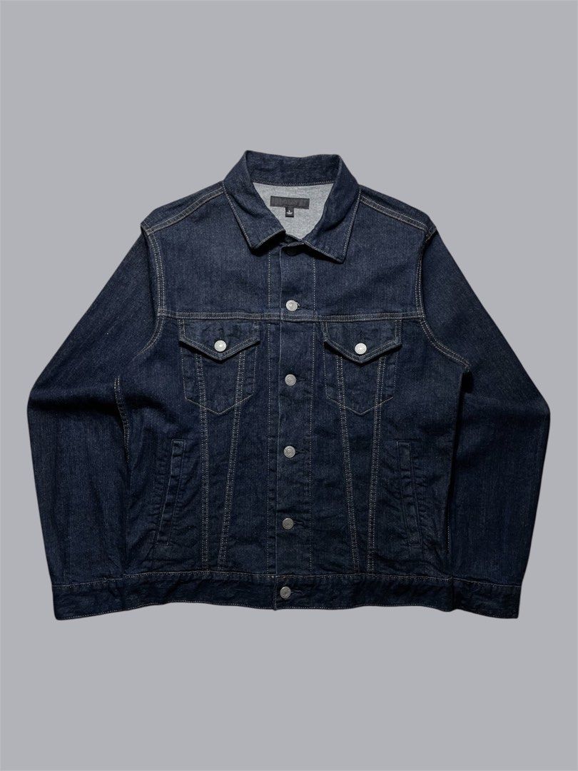 Uniqlo Denim Trucker Jacket (Category: Coats, Jackets and Outerwear) located in Quezon City. Submitted by renovare.196 (Listing ID 1466518614, Image 1). Description: Uniqlo Denim Trucker Jacket As New Condition Color Rate: 9.8/10 No Issue Measurements • Width: 20.5 • Length: 25 Price: 850 obo DM IF INTERESTED📥.