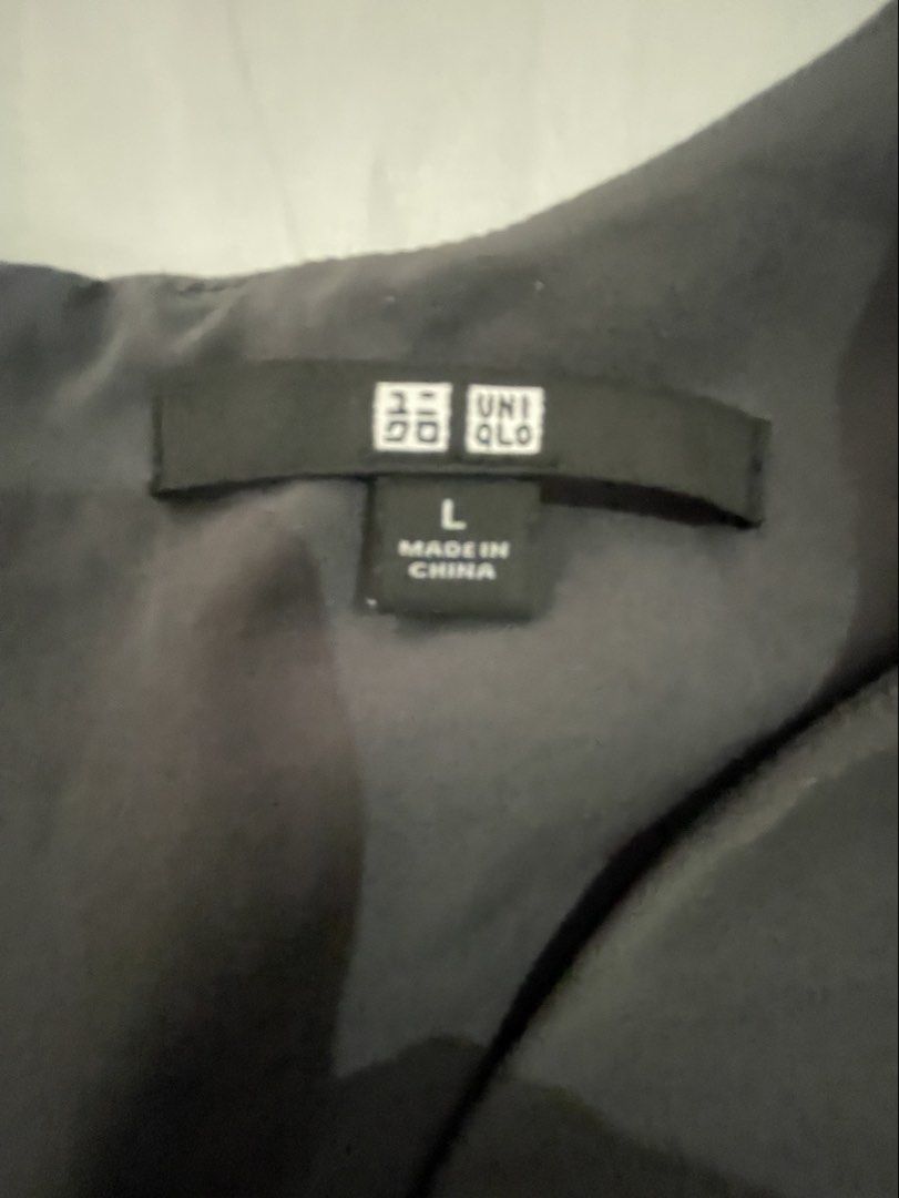 Uniqlo jumpsuit (Category: Announcements) located in Las Pinas. Submitted by silvader (Listing ID 1466348159, Image 3). Description: Brand new no tag Never used Gray in color Large With pockets.