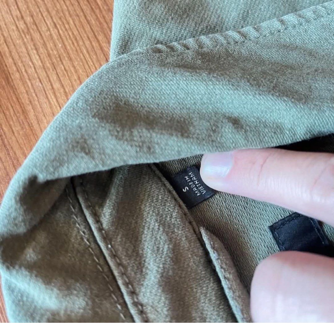 Uniqlo Olive Green Utility Jacket (Category: Coats, Jackets and Outerwear) located in Rizal. Submitted by timelessfinds89_ (Listing ID 1466510117, Image 3). Description: - Brand: Uniqlo - Color: Olive green - Size: Small (fits chest 80-88 cm) - Material: Cotton and spandex (with slight stretch) - Design: Button-up front with classic collar - Pockets: One chest pocket and two lower patch pockets - Condition/Origin: Made in Vietnam, great for every