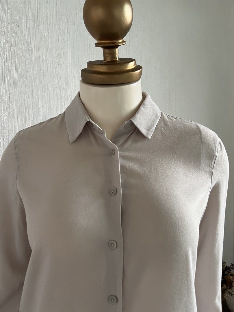 Uniqlo Rayong Longsleeves (Category: Longsleeves) located in Amadeo. Submitted by mavmadel (Listing ID 1466385681, Image 3). Description: -small size -like new condition -color rate 10/10 Loc: cavite .