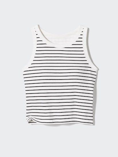 UNIQLO Ribbed Cropped Padded top (Category: Sleeveless) located in Quezon City. Submitted by uniqcollections (Listing ID 1466405368, Image 1). Description: Like new Medium size with paddings no need to wear bra can fit 32- 34" bust size last price posted! MOP- gcash Delivery- grab/lalamove/j&t .