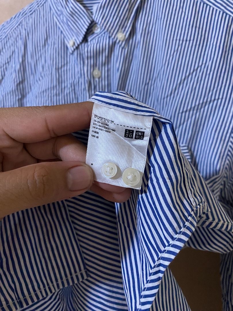 Uniqlo Striped Button Down Long Sleeves (Category: Tshirts & Polo Shirts ) located in Cadiz. Submitted by davidspothead (Listing ID 1466348801, Image 3). Description: Small on tag Width 19" Length 26.5" front / 28" back Good as new .