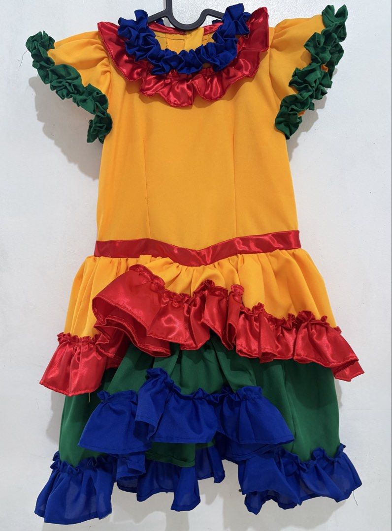 United Nations Costume - Jamaica (Category: Babies & Kids Fashion) located in Quezon City. Submitted by wildeagle-cf48 (Listing ID 1466358028, Image 1). Description: - Used only once - For school events or stage performances - Best fit 6-7 years old. Please send a message for actual measurement - Model size : 110-120.