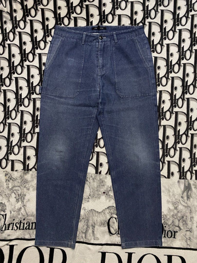 Urban Revivo Baker Pants (Category: Jeans) located in Alfonso. Submitted by clyde.nicole.cerilo1 (Listing ID 1466353105, Image 1). Description: Urban Revivo Baker Pants 30-32 Waistline 38 Length 12 Thighs 6.5 Hem Complete tags 9/10 Color Rate And Condition Light Fade On Knee Part In Good Condition overall Located at Amuyong Alfonso Cavite Payment First Shipped Via J&t Express .