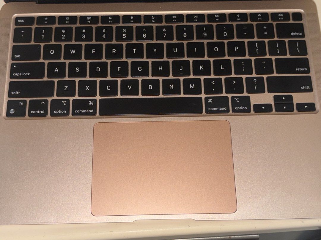 Used Macbook Air M1 - Rose Gold (Category: Laptops & Notebooks) located in Lipa City. Submitted by sulizitate (Listing ID 1466526157, Image 2). Description: Apple MacBook M1 - Rose Gold This laptop runs smoothly and performs flawlessly for everyday tasks. All internal hardware, battery function, display matrix, and keyboard/trackpad are in perfect working order. Specifications: Rose Gold Color 8GB Unified Memory 256GB SSD Apple M1 Chip 88% Batt H