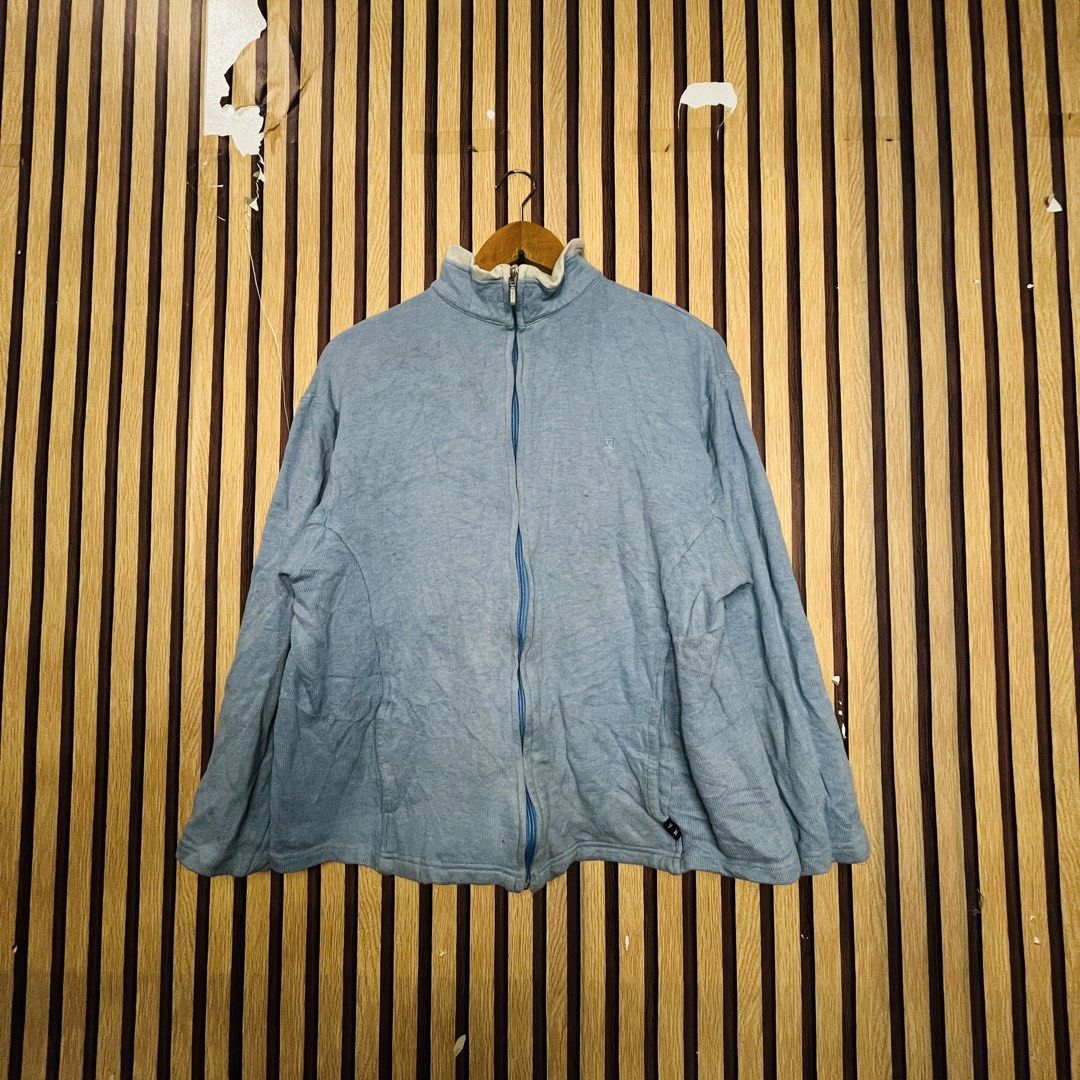 VAN BLUE LARGE 24x24 (Category: Coats, Jackets and Outerwear) located in Dasmarinas. Submitted by yg_supplies (Listing ID 1466412878, Image 1). Description: VAN BLUE LARGE 24x24.