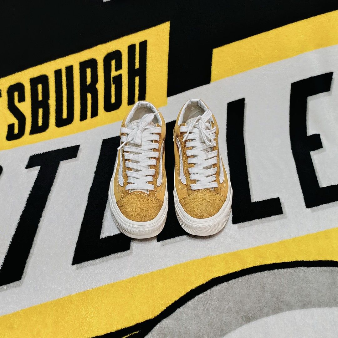 VANS (Category: Sneakers) located in General Santos City (Dadiangas). Submitted by aaqil_190425 (Listing ID 1466336964, Image 3). Description: CAN FIT TO US 8.5.