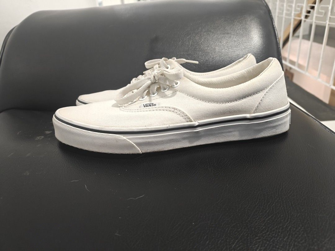 Vans Era White Canvas Sneakers (Category: Sneakers) located in Pasig City. Submitted by p0mgarcia (Listing ID 1466414132, Image 3). Description: vans era size 8.5 barely used natambak lang with orig box rfs: size too small/ decluttering meetup or lalamove buyer pays shipping .