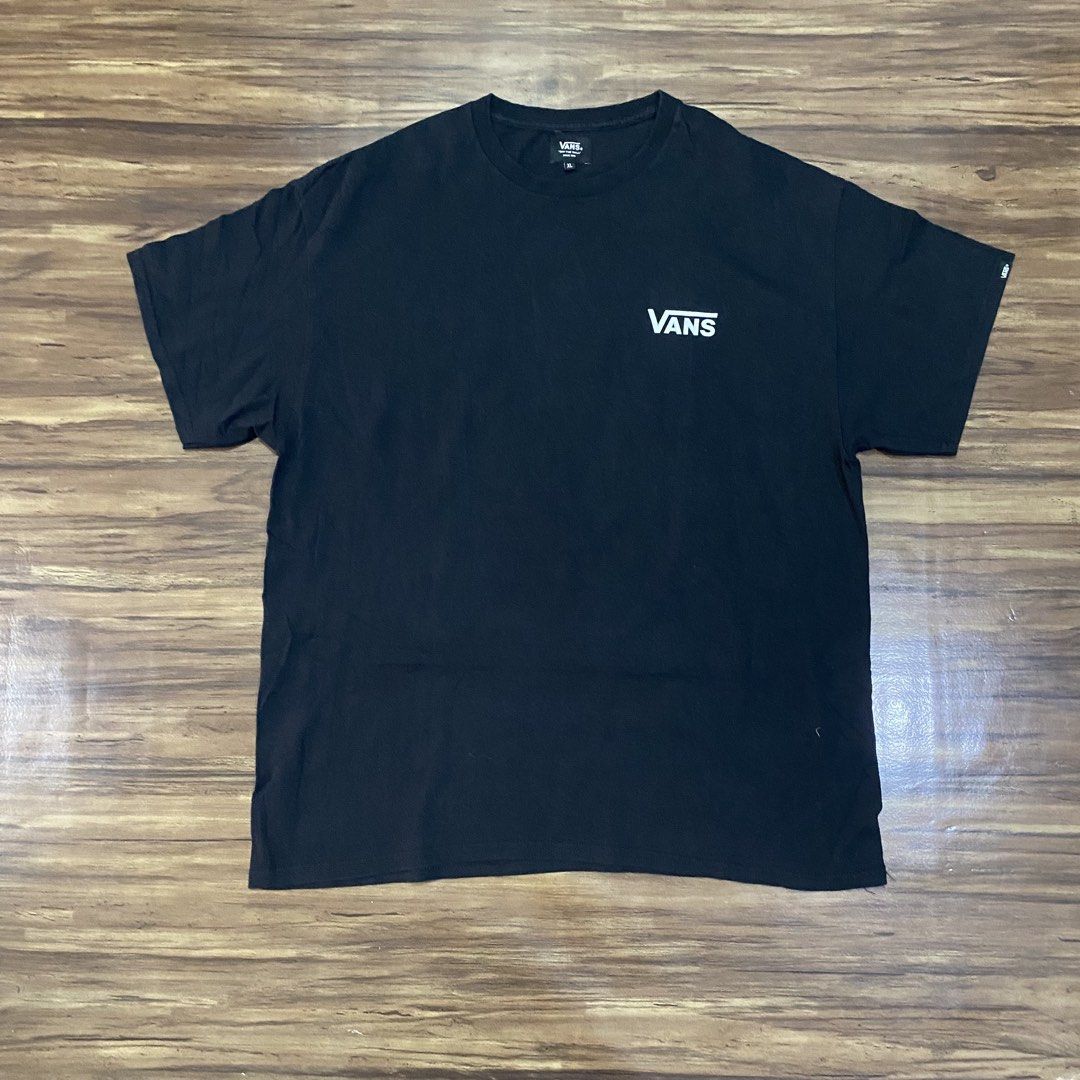 Vans Japan Tshirt (Category: Tshirts & Polo Shirts ) located in Cebu City. Submitted by accurate.curations.ceb (Listing ID 1466456538, Image 2). Description: Vans Japan Tshirt Excellent Condition COLOR RATE: 9.5/10 Issues: None Xl Measurements: Width: 23 inches Length: 30 inches Price + Sf 📍Cebu Shipping via J&T NO COD/COP PAYMENT FIRST VIA GCASH OR BANK Unli vouch and VC for legitimacy dm if interested 📩.