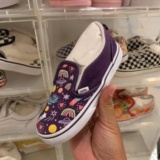 (Category: ) located in . Submitted by tiny.feetofficial (Listing ID 1466469910, Image 1). Description: .