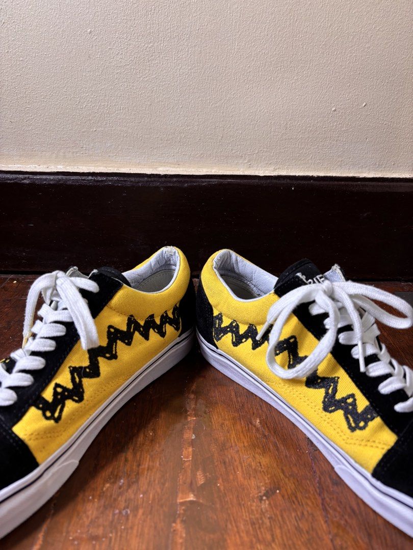 Vans x Peanuts (Category: Casual Shoes) located in Manila. Submitted by earlylifecrisis3 (Listing ID 1466452244, Image 2). Description: Size 11 Condition 9/10 Measure it by inch Insole: 11 Outsole: 12 Heels: 1.5 •Refund / Returns not allowed allowed •Please do check the dimensions size on labels sometimes are not accurate on the sizing •Ask me before purchasing.