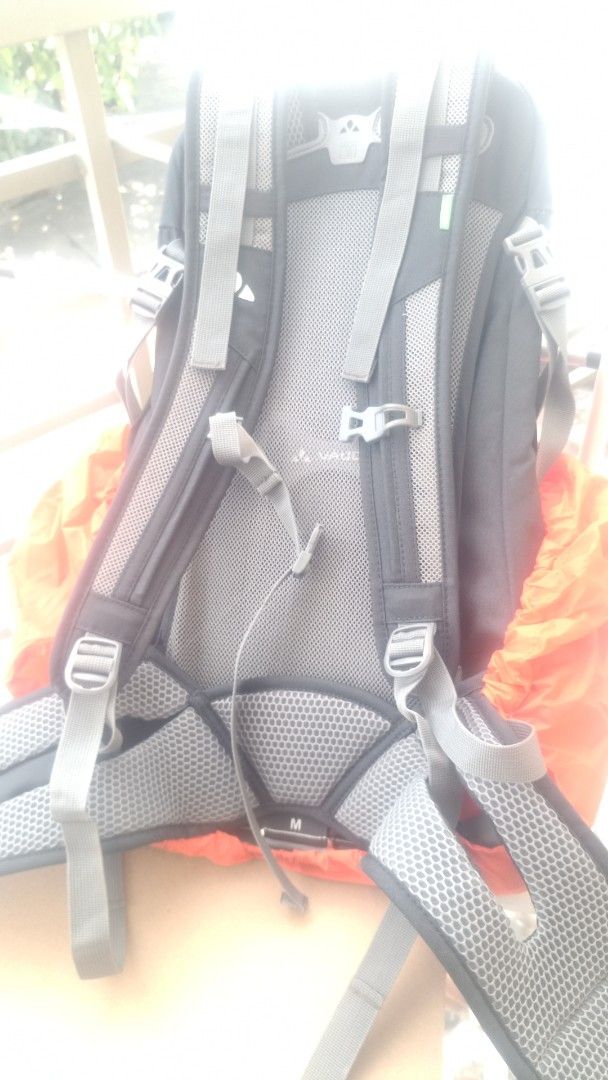 Vaude Wizard 30+4 Backpack Black (Category: Hiking & Camping) located in Caloocan City. Submitted by rymorales (Listing ID 1466388289, Image 2). Description: Authentic Vaude Wizard 30+4 Hiking Backpack - Color: Black - Size: M - Ventilation: Mesh back panel design for maximum airflow and comfort - Fit: Fully adjustable shoulder straps, chest strap, and hip belt - Storage: Multiple zippered compartments for easy organization - Extra: Includes brig