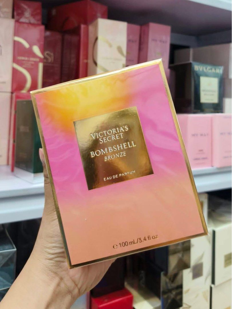 VICTORIA’S SECRET BOMBSHELL BRONZE EDP | PREMIUM QUALITY (Category: Fragrance & Deodorants) located in Quezon City. Submitted by embere_shop (Listing ID 1466369360, Image 1). Description: 📌 Perfect for yourself or as a gift! ✨ Whether you’re treating yourself or looking for a gift for birthdays and any special occasion, this is a great choice. 💗 The scent is very close to 0G and long-lasting, perfect if you want something that smells premium wi