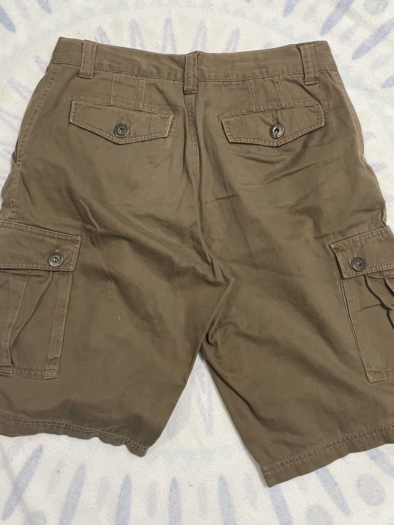 Vintage Cargo Jorts (Category: Shorts) located in Cebu City. Submitted by flyasm3 (Listing ID 1466463027, Image 2). Description: don’t be shy, send offers 🙂‍↕️ IG/FB: flyasm3 Size: 32 on tag W: 16 in L: 21 in Inseam: 11.5 in Flaws: none +sf.