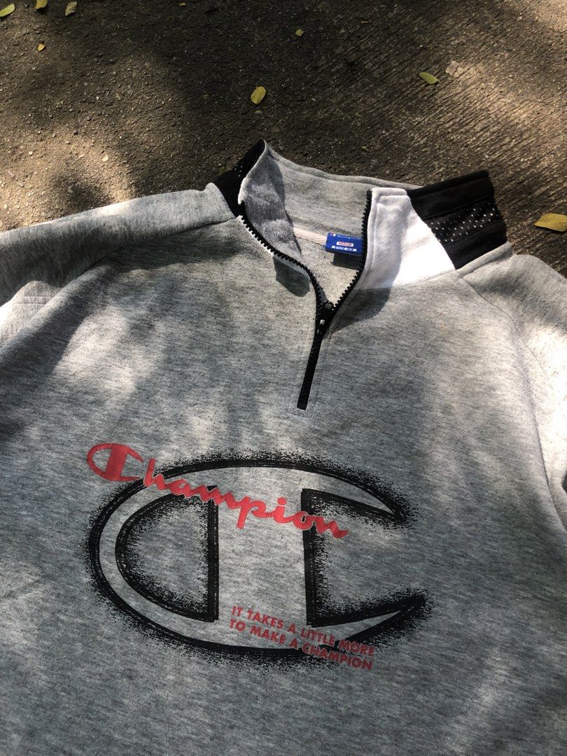 Vintage Champion Quarter Zip (Category: Coats, Jackets and Outerwear) located in Maria Aurora. Submitted by kylerikathriftshop101010 (Listing ID 1466510796, Image 2). Description: 25 w 26.5 .