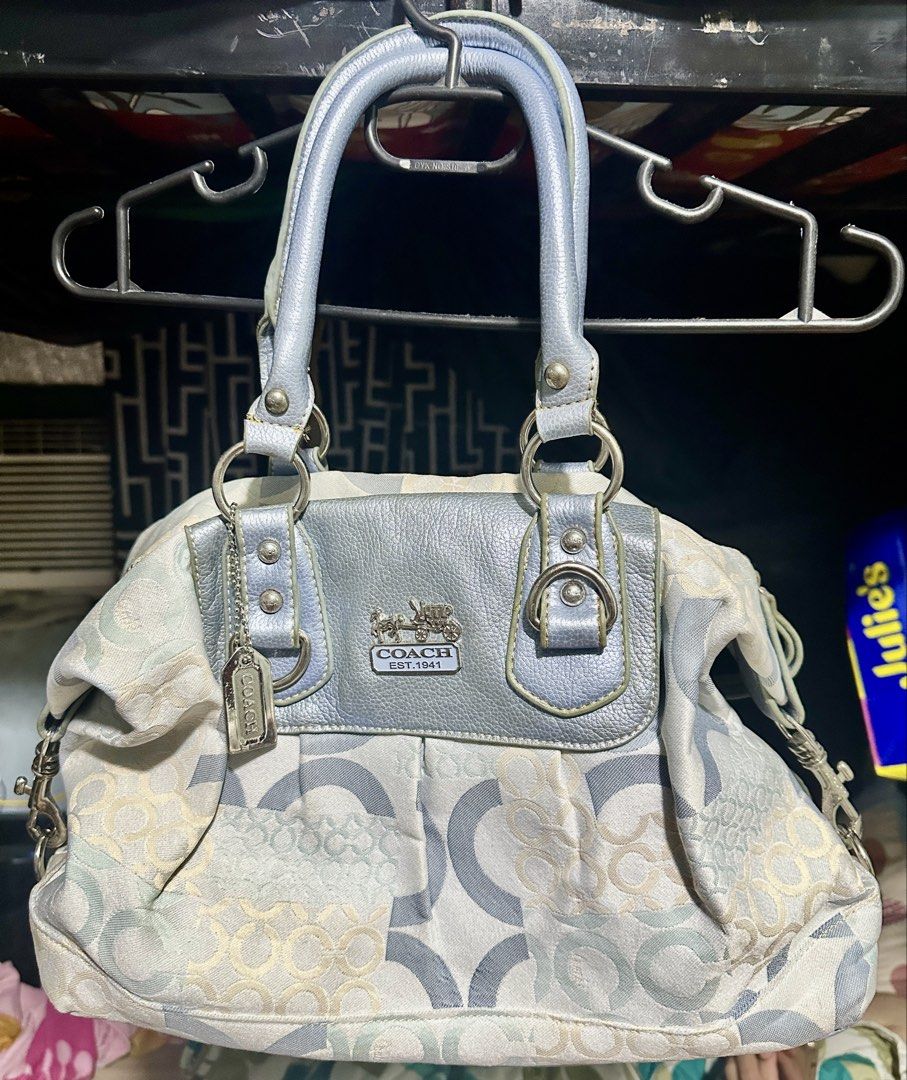 Vintage Coach Signature Patchwork Metallic Blue Handbag (Category: Luxury Bags & Wallets) located in Manila. Submitted by edgiedge (Listing ID 1466505773, Image 1). Description: vintage Coach Ashley satchel featuring the brand's signature monogram sateen fabric accented with metallic silver and light blue leather trim..
