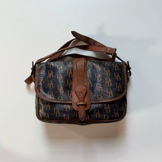 (Category: ) located in . Submitted by vintgbags (Listing ID 1466437961, Image 1). Description: .