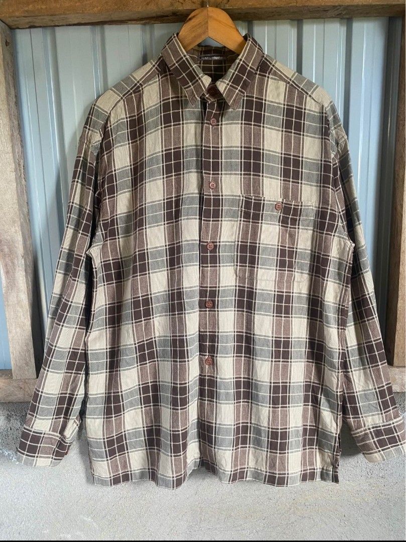 Vintage Issey miyake (Category: Formal Shirts) located in Davao. Submitted by archives_co. (Listing ID 1466498057, Image 1). Description: Good condition No issue Hearing offers 3700 current offer as of now Claim 4500.