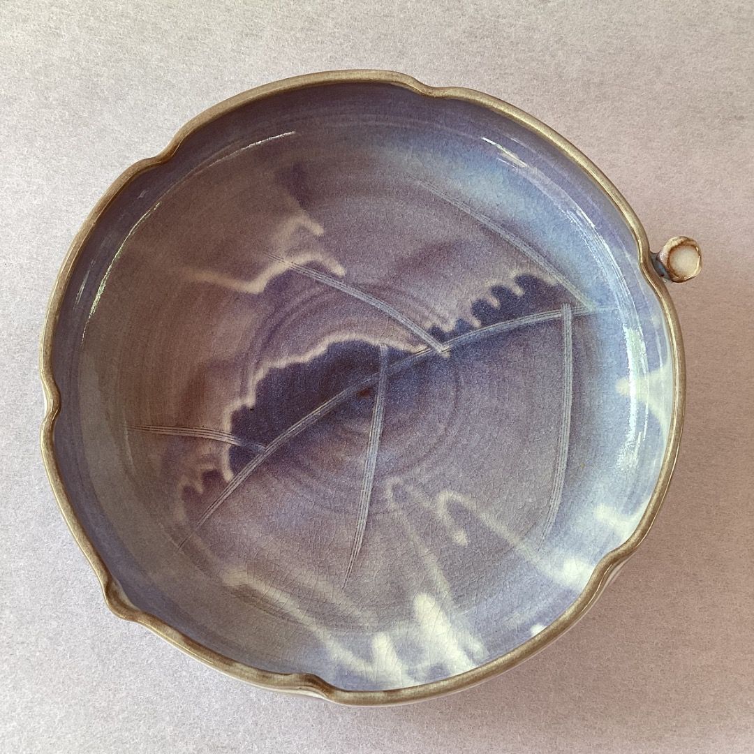 Vintage Japanese Studio Pottery Ruffled Stoneware Serving Bowl; signed (Category: Vases & Decorative Bowls) located in Davao. Submitted by atbpshop192593 (Listing ID 1466466721, Image 1). Description: Php350 Vintage Japanese Studio Pottery Ruffled Stoneware Serving Bowl; signed Please REVIEW PHOTOS We use 100% repurposed packaging materials SF starts at Php70 via Flash Express First to pay.