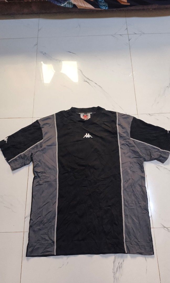 Vintage Kappa Panel Tee (Category: Activewear) located in Canlaon. Submitted by thriftytrift (Listing ID 1466399863, Image 1). Description: Size: L Condition: 9/10, no holes or stains dimes:23/29 location:bacolod city.