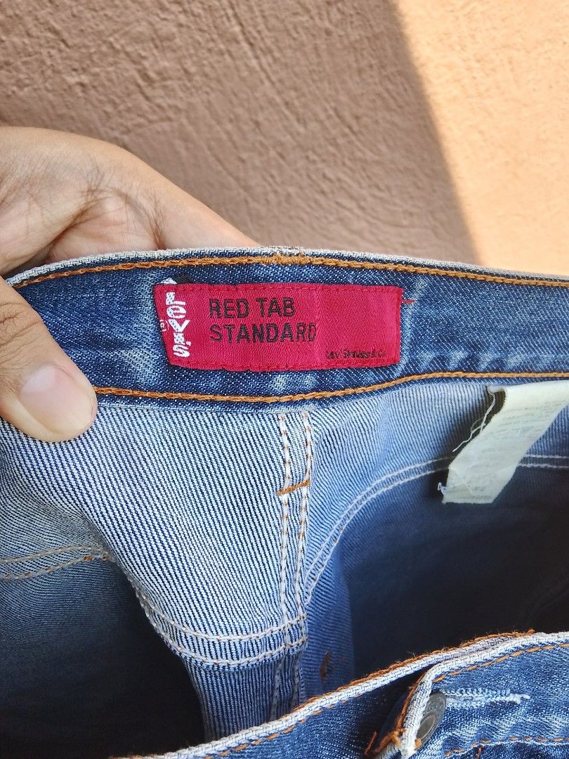 Vintage Levi's double knee carpenter pants (Category: Jeans) located in Dasmarinas. Submitted by ccakesfinds (Listing ID 1466340776, Image 3). Description: Vintage Levi's double knee carpenter pants Waist 33 Length 41 Thigh 12.5-13 Hem 7.5 2k free shipping.