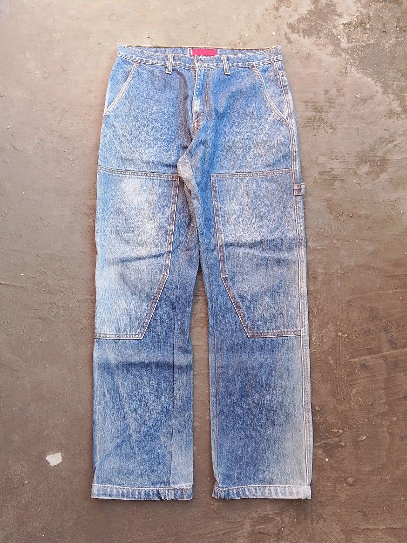 Vintage Levi's double knee carpenter pants (Category: Jeans) located in Dasmarinas. Submitted by ccakesfinds (Listing ID 1466340776, Image 1). Description: Vintage Levi's double knee carpenter pants Waist 33 Length 41 Thigh 12.5-13 Hem 7.5 2k free shipping.