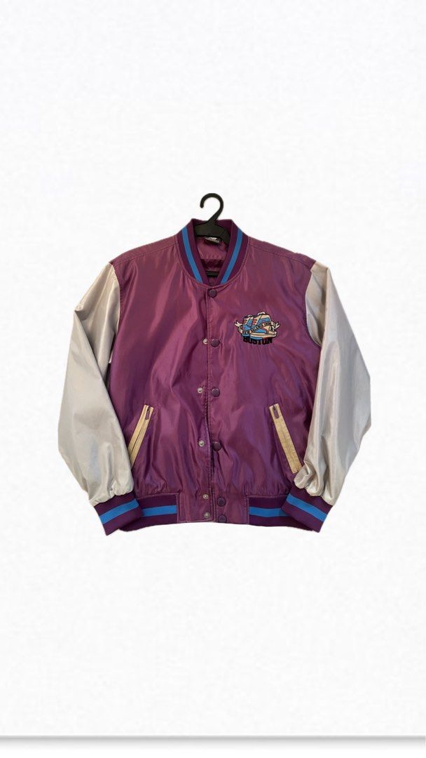 Vintage New Balance Varsity Jacket (Category: Coats, Jackets and Outerwear) located in Talisay. Submitted by maxiesgarments (Listing ID 1466339682, Image 1). Description: with slight issue .