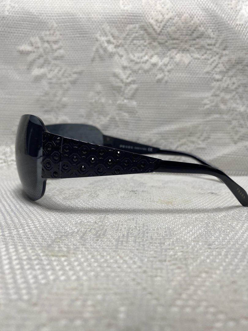 Vintage Prada shield sunglasses (Category: Sunglasses & Eyewear) located in Angeles City. Submitted by noagrace (Listing ID 1466348330, Image 3). Description: Vintage Prada shield sunglasses With case Excellent condition P2800.