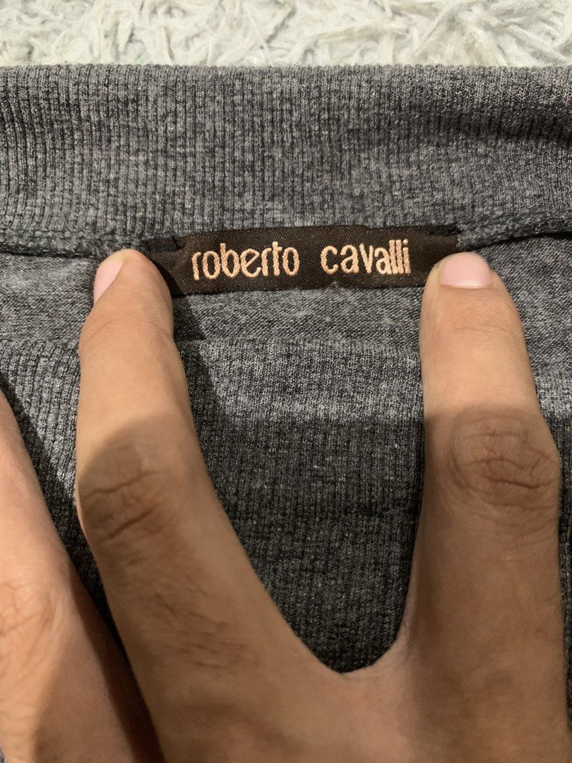 Vintage Roberto cavalli top (Category: Others Tops) located in Antequera. Submitted by litsthrift (Listing ID 1466469145, Image 3). Description: .