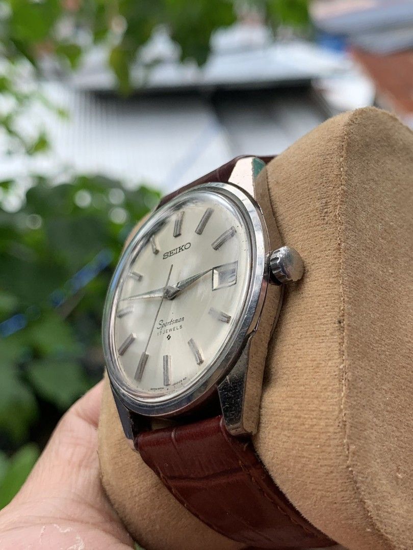 Vintage Seiko Sportman (Category: Men's Watches) located in Cebu City. Submitted by vj_timepieces (Listing ID 1466388058, Image 3). Description: good condition looks bnew vintage pieces manual wind.