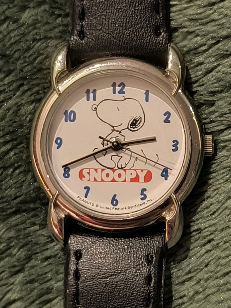 Vintage Snoopy (Category: Luxury Watches) located in Manila. Submitted by sxynss (Listing ID 1466415967, Image 2). Description: 888 for luck 🤞🏻.