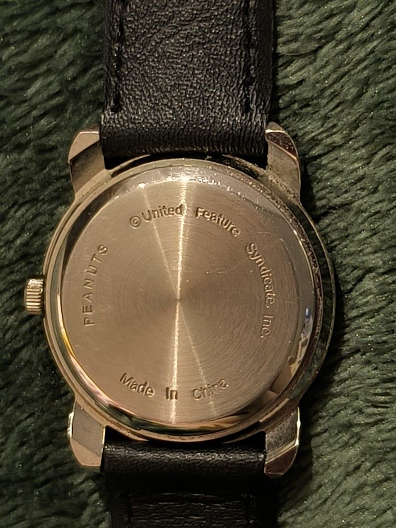 Vintage Snoopy (Category: Luxury Watches) located in Manila. Submitted by sxynss (Listing ID 1466415967, Image 3). Description: 888 for luck 🤞🏻.