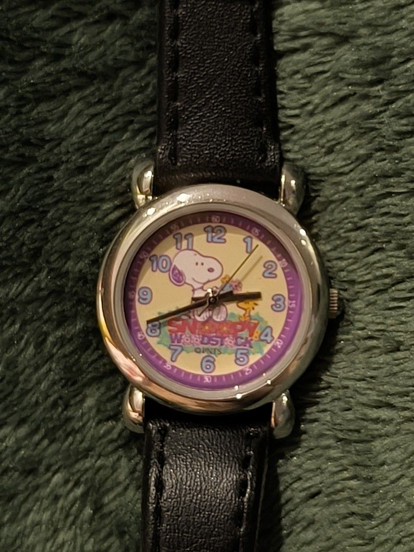 VINTAGE SNOOPY (Category: Luxury Watches) located in Manila. Submitted by sxynss (Listing ID 1466416402, Image 2). Description: 888 for luck 🤞🏻.