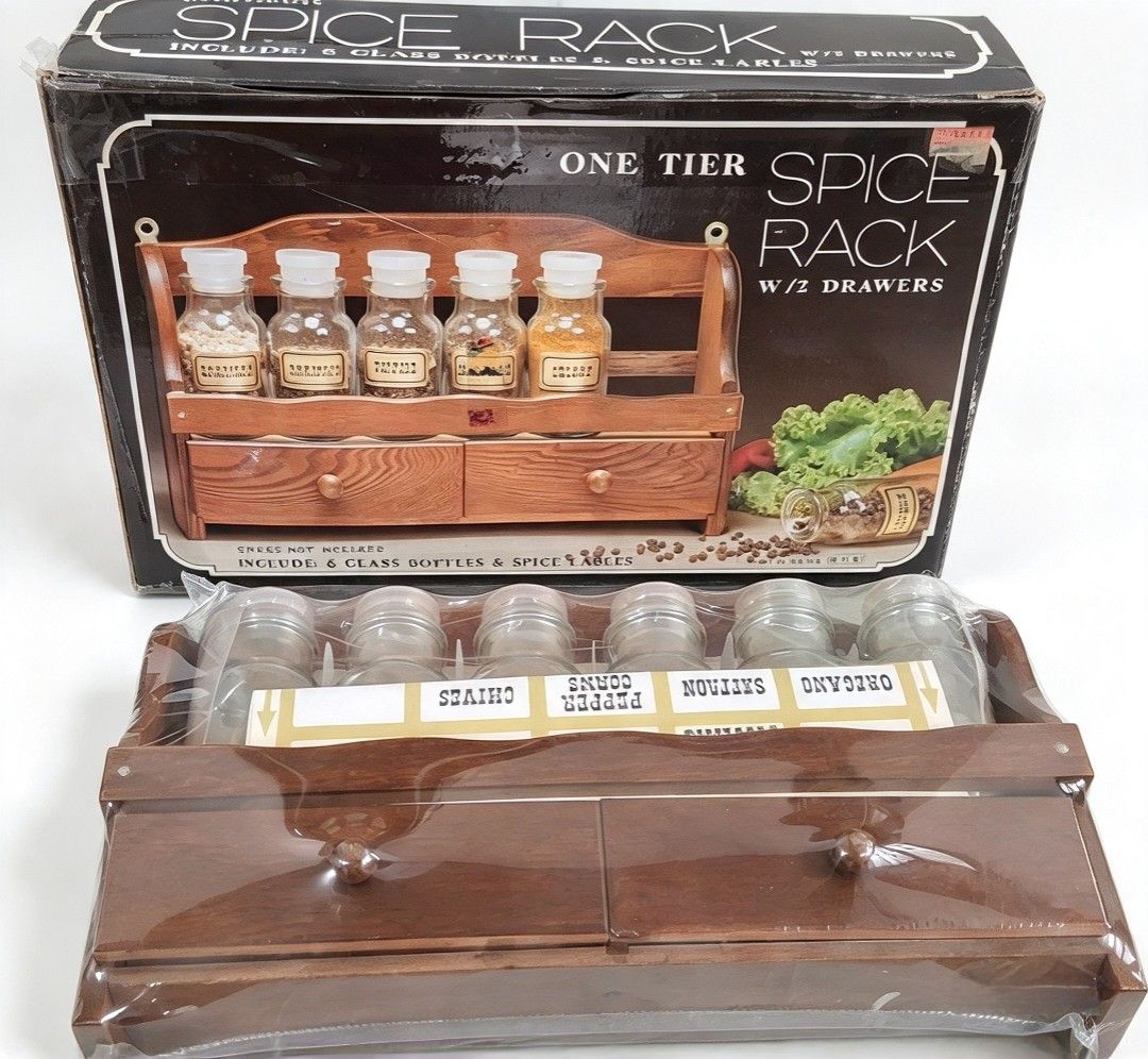 Vintage Spice Rack (Category: Vintage Collectibles) located in Bulacan. Submitted by gjeen (Listing ID 1466453109, Image 1). Description: .