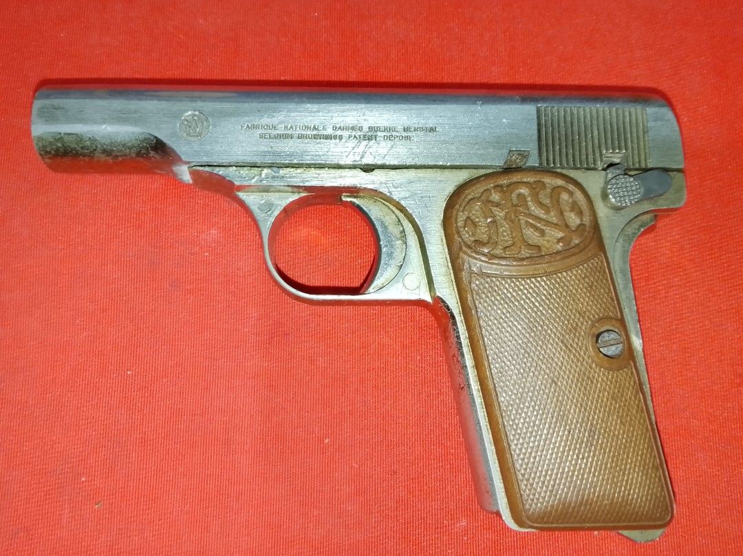 Vintage Toy/Replica Browning 1910 (Category: Vintage Collectibles) located in Santo Tomas. Submitted by retrotastic (Listing ID 1466360167, Image 3). Description: WW1 Browning 1910 REPLICA/TOY. Like real po sya. Made of heavy metal. very old so as is. comes with freebies 👍 Japan 🇯🇵🇯🇵🇯🇵.