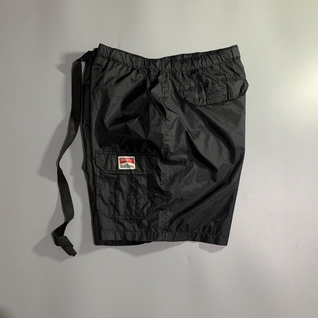 Cargo short vintage marlboro (Category: Shorts) located in Davao. Submitted by jandyfuert21303 (Listing ID 1466510440, Image 2). Description: Pristine condition No issue 34x19.5 (adjustable) Ganda neto .