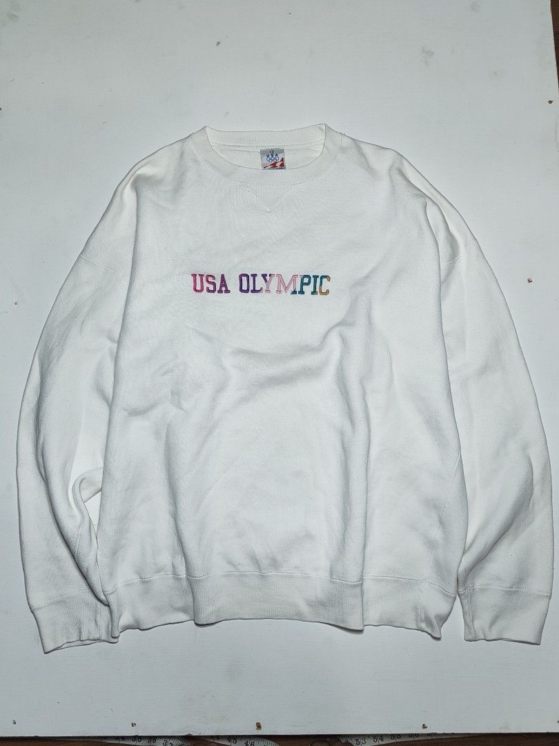 VINTAGE USA OLYMPIC CREWNECK (Category: Coats, Jackets and Outerwear) located in Tumauini. Submitted by znernatpiece (Listing ID 1466455185, Image 1). Description: VINTAGE USA OLYMPIC CREWNECK ACTUAL DIMENSIONS ON PICTURES EXCELLENT CONDITION NO ISSUE +SF.