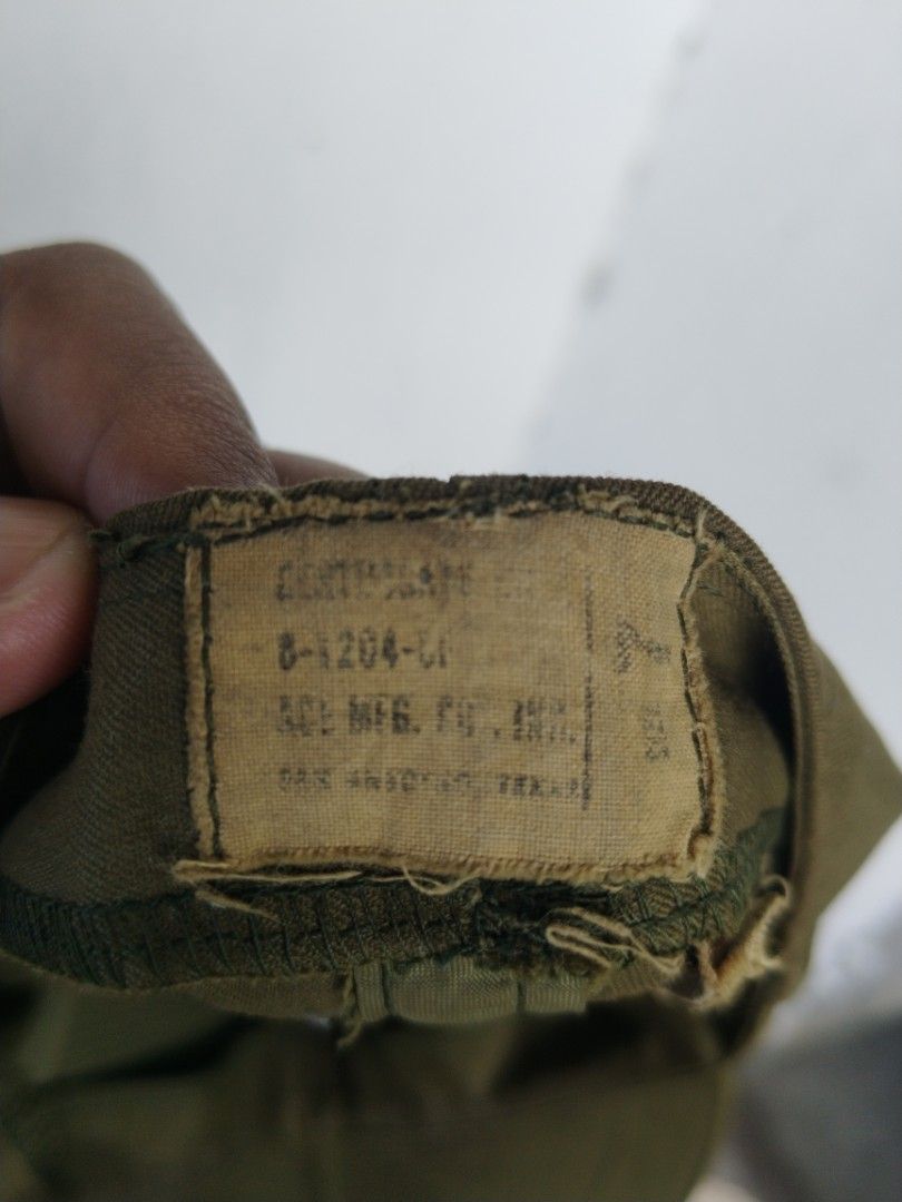 Vintage Vietnam war cap (Category: Caps & Hats) located in Legazpi City. Submitted by genobecollectives (Listing ID 1466408667, Image 3). Description: Vietnam war cap 500 free ship - Color: Olive green - Brand: Ace Mfg. Co. (production tag included) - Material: Comfortable cotton blend fabric - Design: Standard curved brim with stitched top ventilation eyelets - Care Instructions: Hand wash only (interior tag) one size fits all very good used con