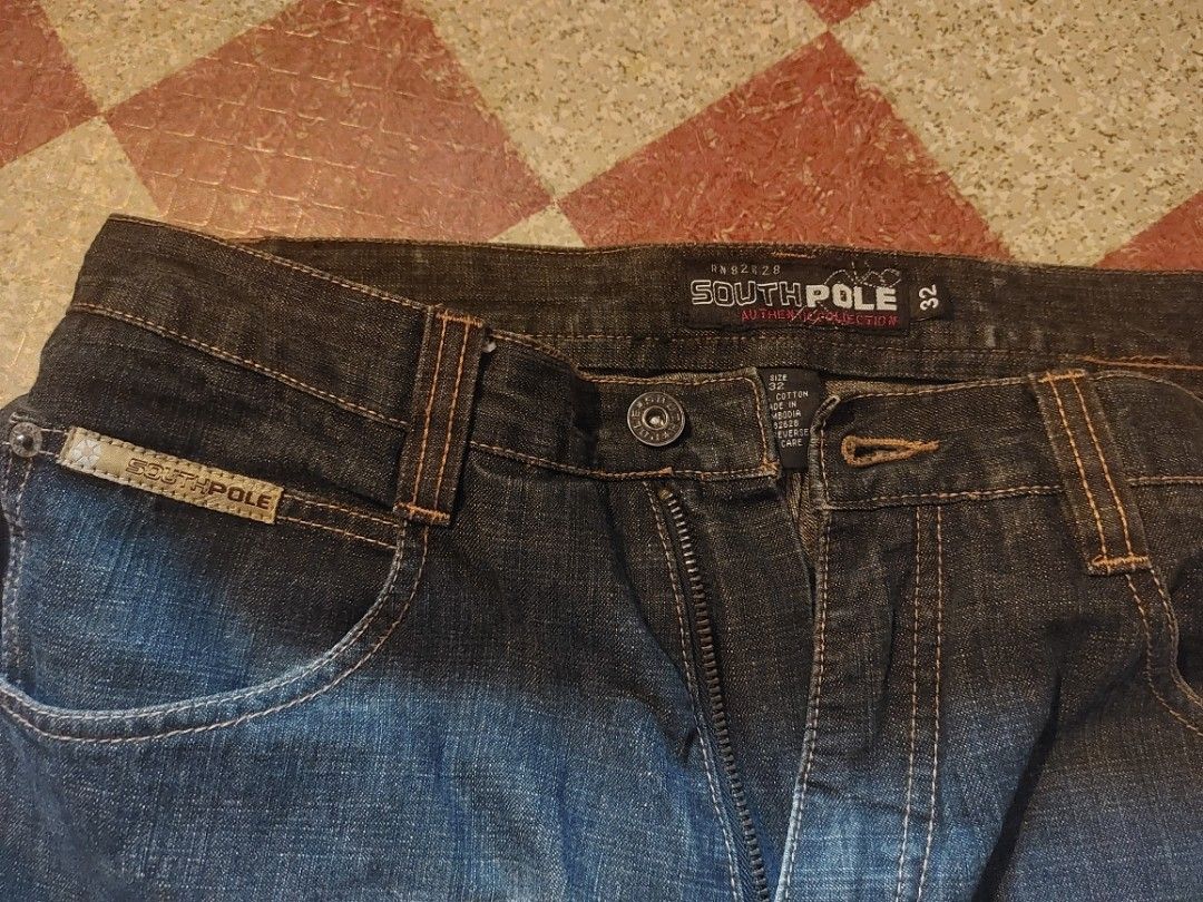 Vintage Y2K Southpole Pathwork Denim Jeans (Category: Jeans) located in Manila. Submitted by ulpasefei (Listing ID 1466359564, Image 2). Description: Vintage Y2K Southpole jeans green tab Baggy Fit Jeans, Patchwork design Suede Material, intricate ZigZag Stitches, deep pockets, Nice Vintage Acid wash. Size L: (W: 32-33 I L: 42 | Hem: 10 ) Crispy Condition, Minor issue Pinhole, see details on pics..
