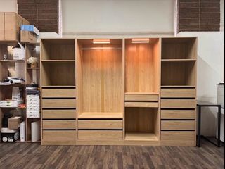 (Category: ) located in . Submitted by priceworthfurniture (Listing ID 1466342537, Image 1). Description: .