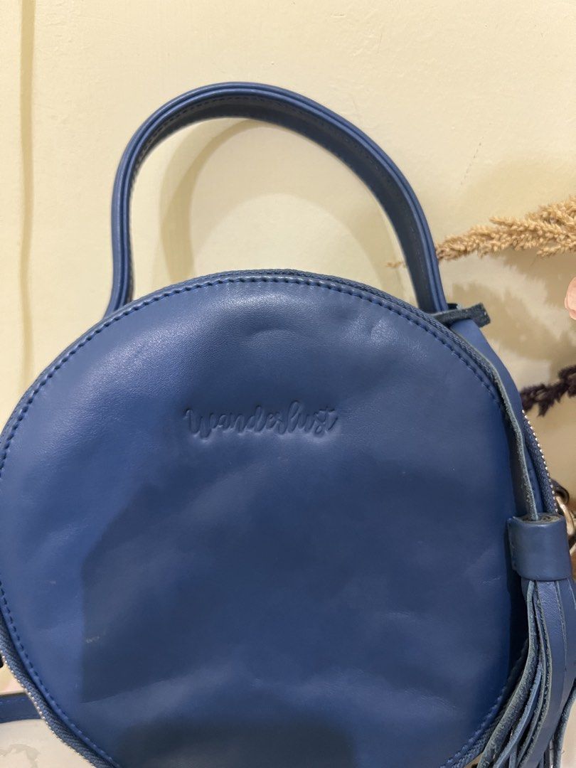 Wanderlust Casablanca Handbag (Category: Luxury Bags & Wallets) located in Antipolo. Submitted by jirahchan (Listing ID 1466505576, Image 3). Description: • Wanderlust Casablanca is a MOROCCAN brand of HANDMADE bags and accessories, whose genuine leather blends harmoniously with traditional Moroccan embroidery and fabrics’ colors and textures that are reminiscent of travel. • for reference: https://mytindy.com/collections/wanderlust-casablanca/pr