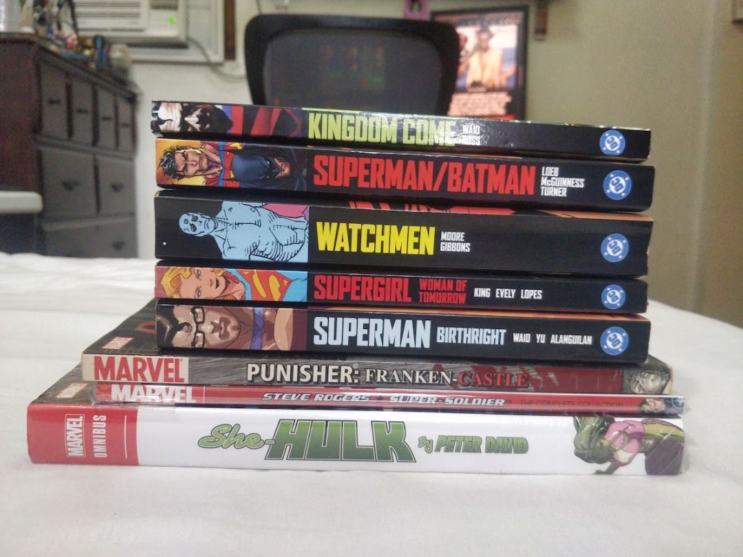Watchmen DC Compact Comics Edition Alan Moore Dave Gibbons (Category: Comics & Manga) located in Quezon City. Submitted by caduceus.dc (Listing ID 1466491042, Image 3). Description: Title: Watchmen by Alan Moore and Dave Gibbons (DC Compact Comics edition) - 500Php - Condition: Like New - Note: Other comics only for scale. Not included. - Legendary comic book story brought to you in the convenient DC Compact lineup. - Location: Batasan Hills, Com