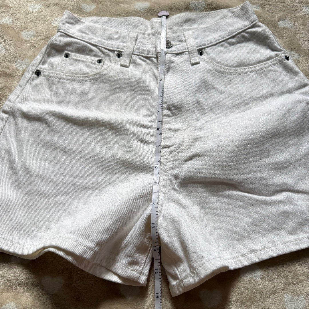 We go Standard (Category: Shorts) located in Manila. Submitted by shefindshope (Listing ID 1466436594, Image 3). Description: .