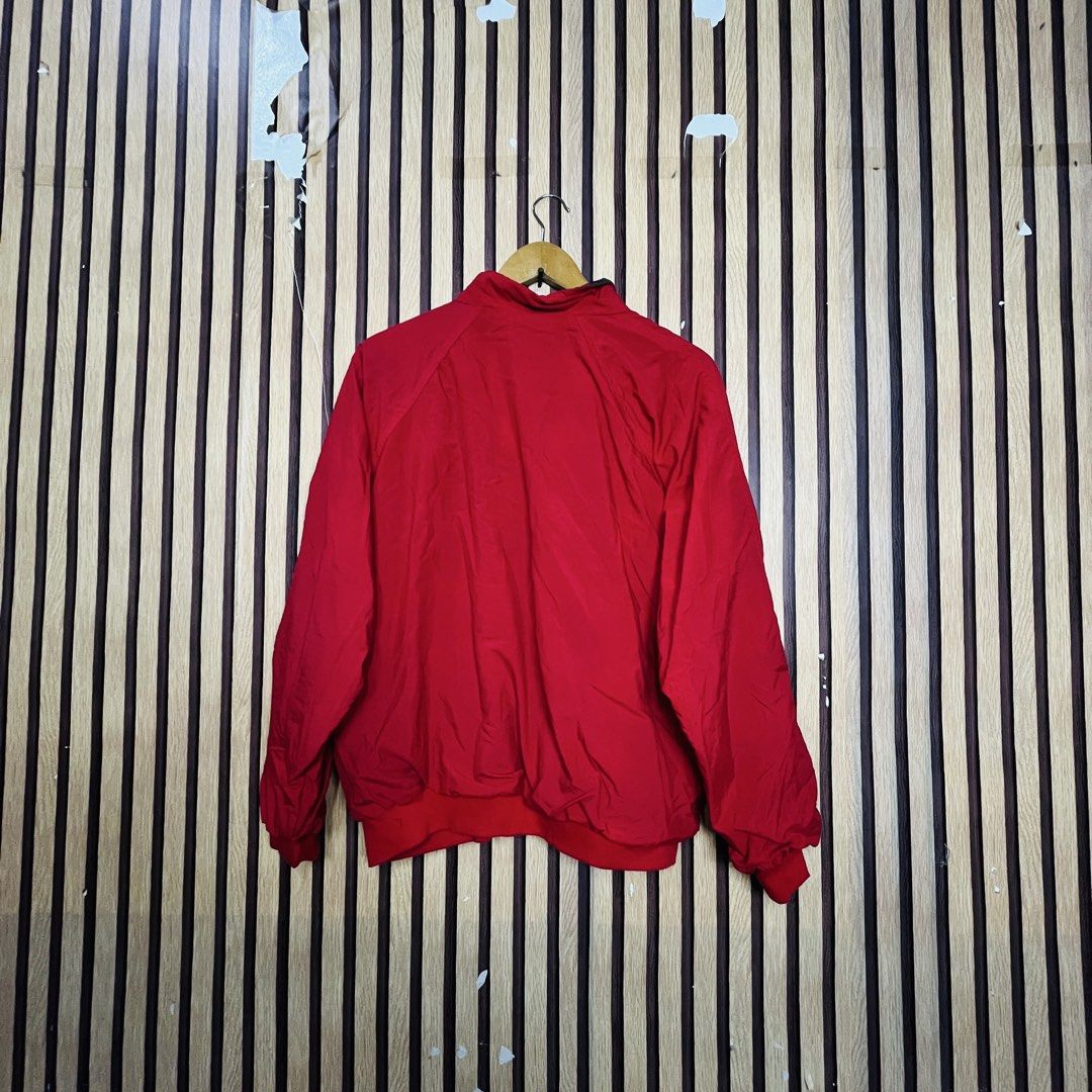 WESTBOUND REVERSIBLE RED LARGE 25x25 (Category: Coats, Jackets and Outerwear) located in Dasmarinas. Submitted by yg_supplies (Listing ID 1466417082, Image 3). Description: WESTBOUND REVERSIBLE RED LARGE 25x25.