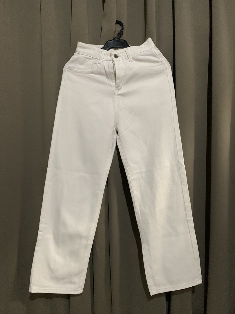White Denim Straight Cut Pants (Category: Jeans) located in Manila. Submitted by belleflor (Listing ID 1466424339, Image 1). Description: .