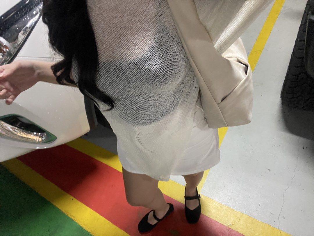 white knit mesh top (Category: Longsleeves) located in Pateros City. Submitted by jiannaross (Listing ID 1466476295, Image 2). Description: - Color: White - Style: Open-knit long-sleeve sweater top - Fit: Relaxed and lightweight - Coverage: Super sheer, requires a layer underneath (tank top not included) - Occasion: Great for casual day outs or stylish layering.