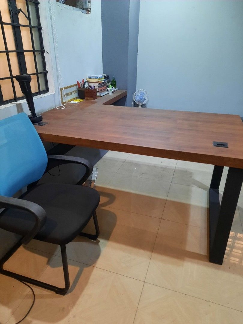 Wide L shape Office, Executive, Computer Desk (Category: Office Furniture & Fixtures) located in Quezon City. Submitted by McGyver23 (Listing ID 1466411758, Image 2). Description: Wide /Big L shape Executive Desk: * Price at 5,500 * Can be use as Office, Executive or Computer desk *Guaranteed Heavy and Solid (Wide L Shape) *Metal Frame and Steel legs * Right side wall mount or can be fitted with steel legs *Vinyl wood profile top durable and wate