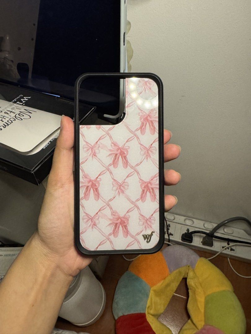 Wildflower On Pointe for iPhone 15 Pro Max (Category: Cases & Sleeves) located in Marikina City. Submitted by jswizzle (Listing ID 1466560554, Image 1). Description: bought 6/1/25 for 2.3k.
